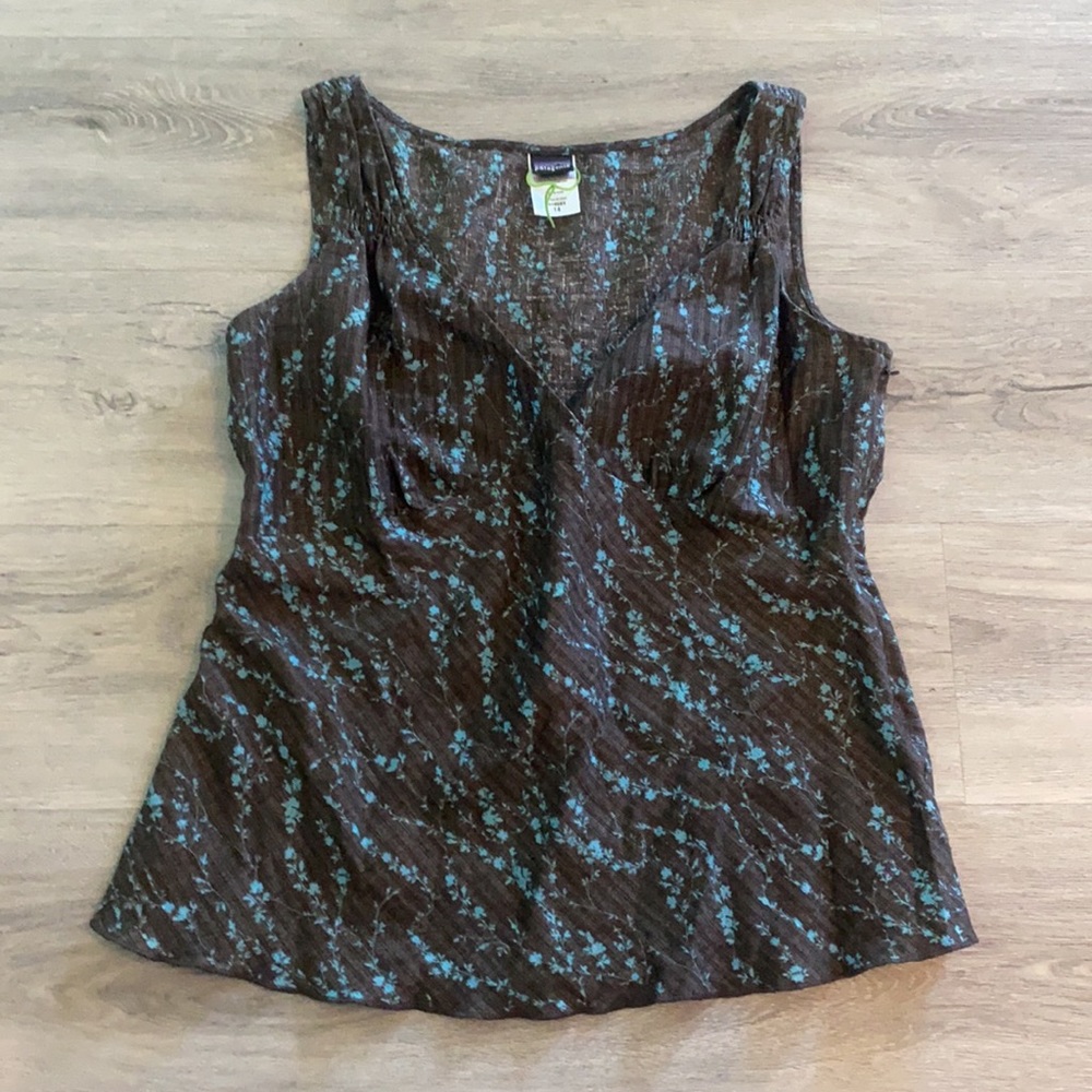Patagonia sleeveless blouse size 14